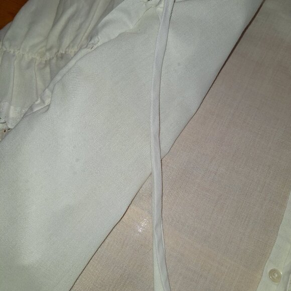 Vintage Romantic Button-Up Blouse with Ruffles and Lace - Picture 5 of 5